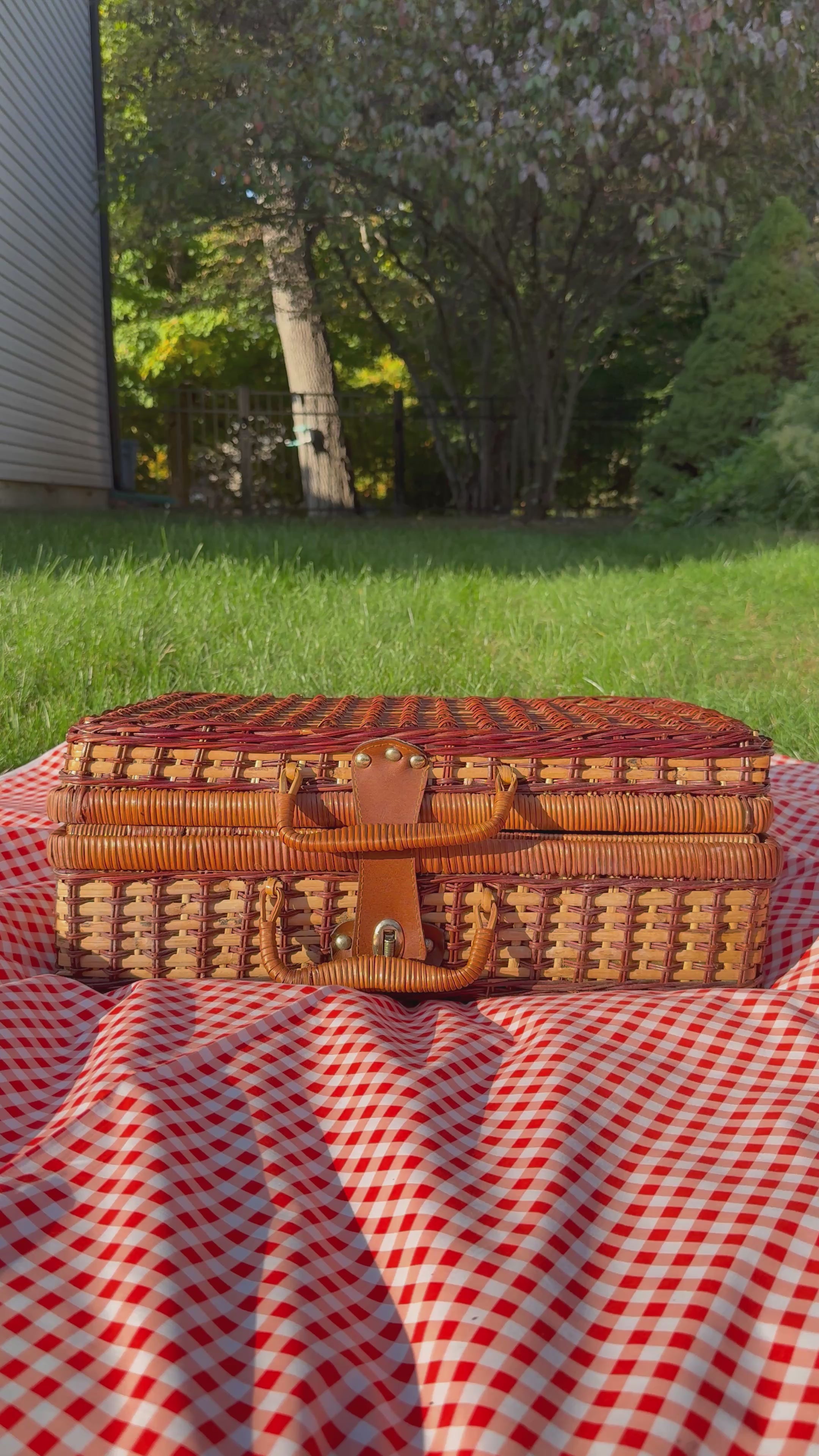 Vintage Wicker & Leather Picnic Basket – Complete Set with Red Plastic Dishes & Utensils